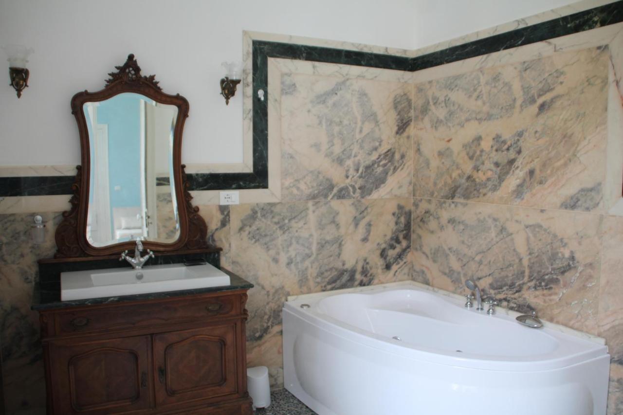 Villa Degli Angeli Santa Maria al Bagno Exterior foto